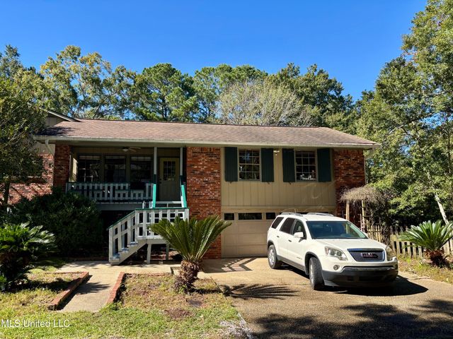 1316 Homestead Boulevard, Gautier, MS 39553