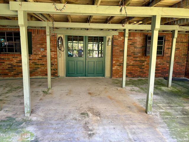 1316 Homestead Boulevard, Gautier, MS 39553