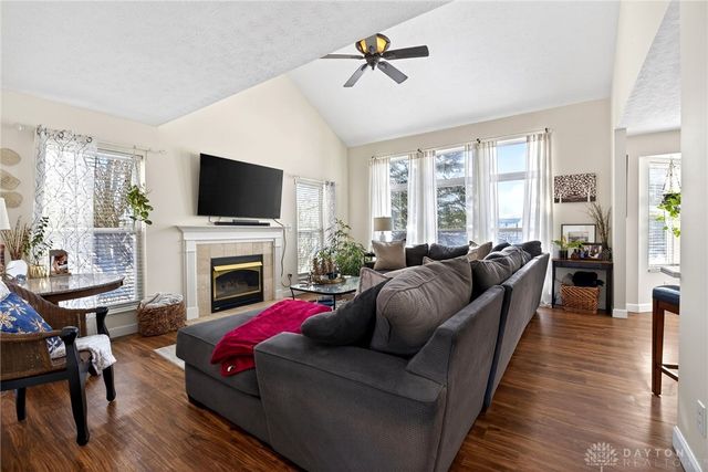 7 W Long Meadow Drive, Springboro, OH 45066