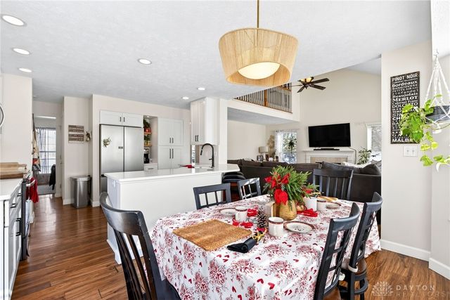 7 W Long Meadow Drive, Springboro, OH 45066