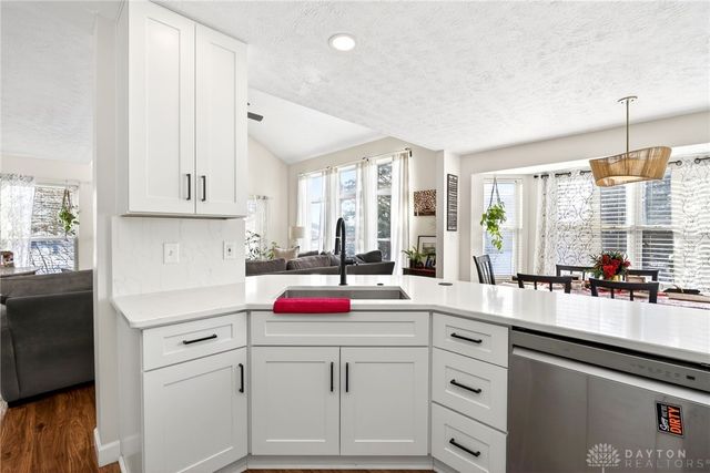 7 W Long Meadow Drive, Springboro, OH 45066