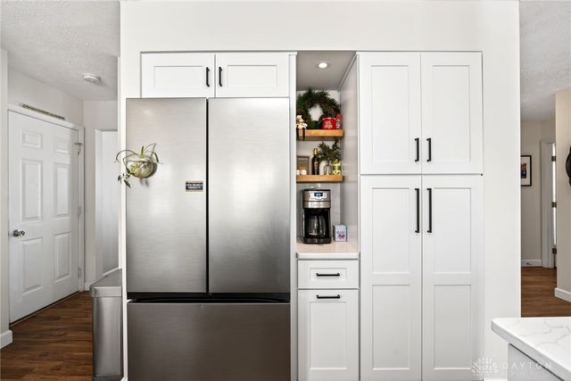 7 W Long Meadow Drive, Springboro, OH 45066