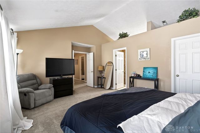 7 W Long Meadow Drive, Springboro, OH 45066