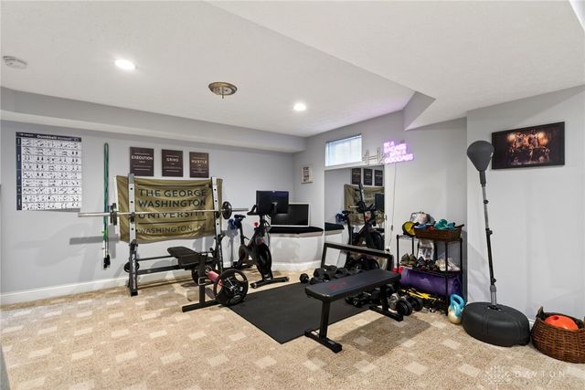 7 W Long Meadow Drive, Springboro, OH 45066