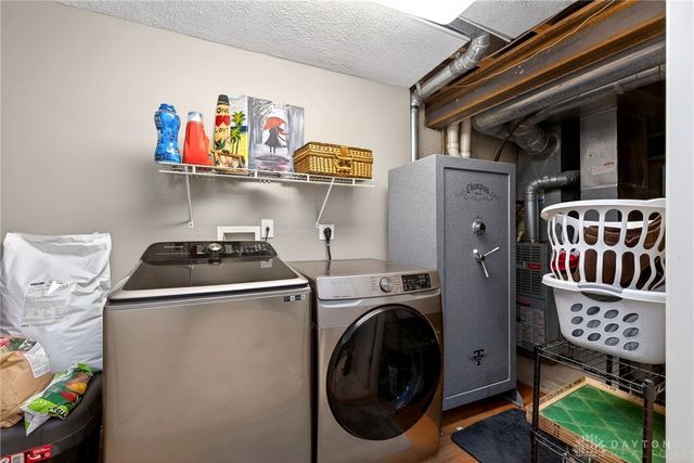 7 W Long Meadow Drive, Springboro, OH 45066