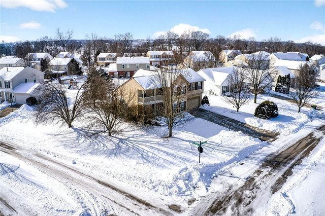 7 W Long Meadow Drive, Springboro, OH 45066