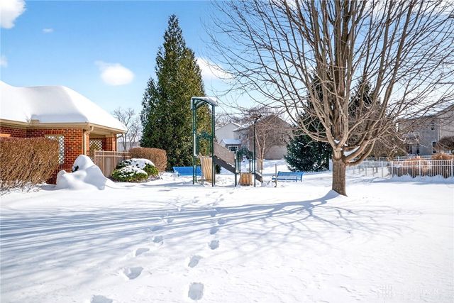 7 W Long Meadow Drive, Springboro, OH 45066