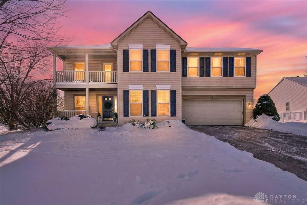 7 W Long Meadow Drive, Springboro, OH 45066