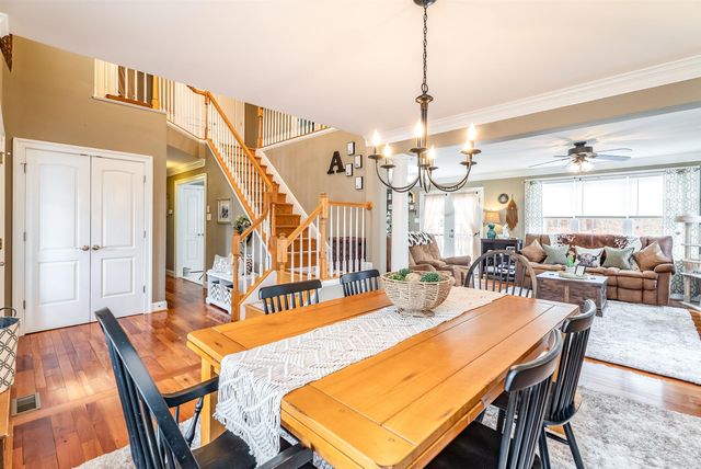 406 WOODLAND DR, Luray, VA 22835