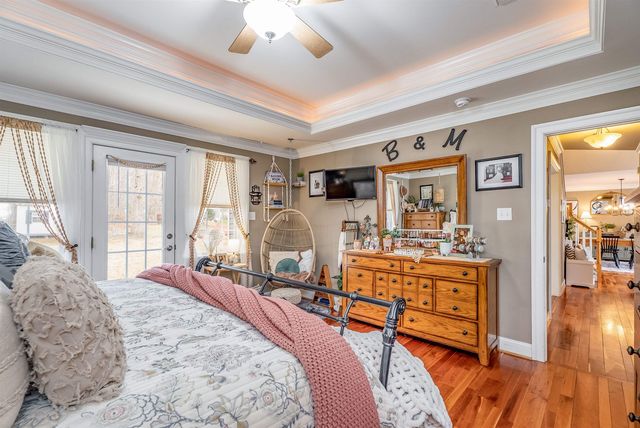 406 WOODLAND DR, Luray, VA 22835