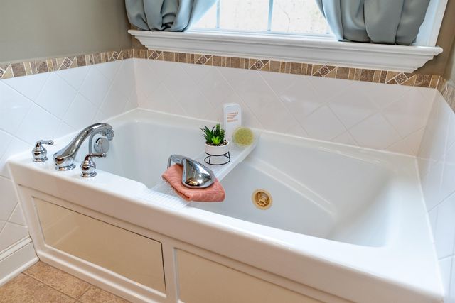 406 WOODLAND DR, Luray, VA 22835