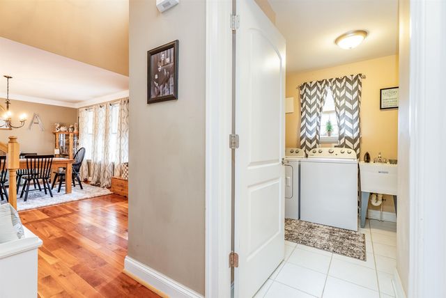 406 WOODLAND DR, Luray, VA 22835