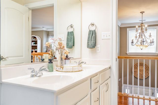 406 WOODLAND DR, Luray, VA 22835