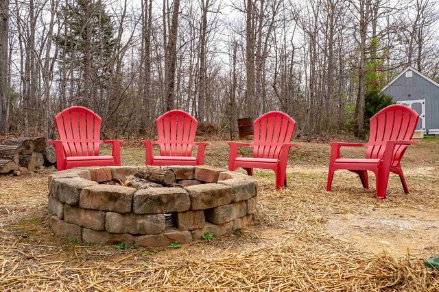 406 WOODLAND DR, Luray, VA 22835