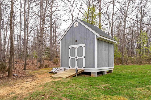 406 WOODLAND DR, Luray, VA 22835