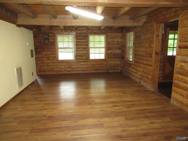 3809 South Chapel Hill Road, Decatur, AL 35603