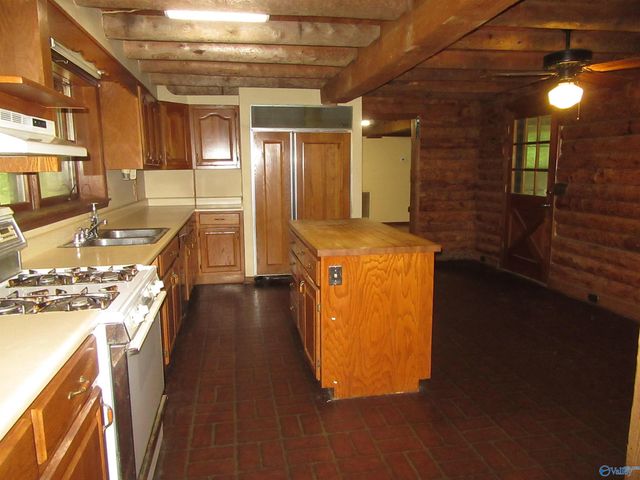 3809 South Chapel Hill Road, Decatur, AL 35603