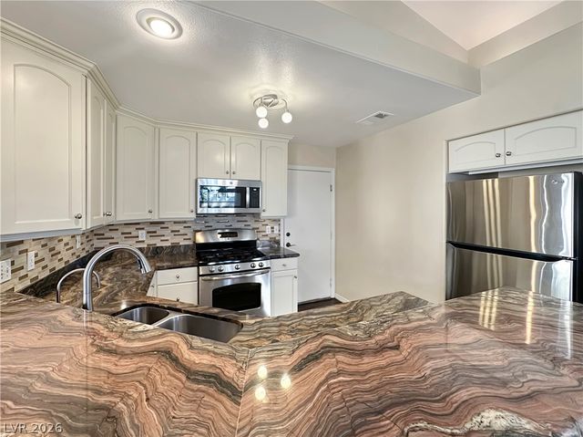 84 Yesterday Drive, Henderson, NV 89074