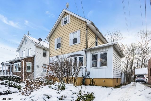 220 W Scott Ave, Rahway City, NJ 07065