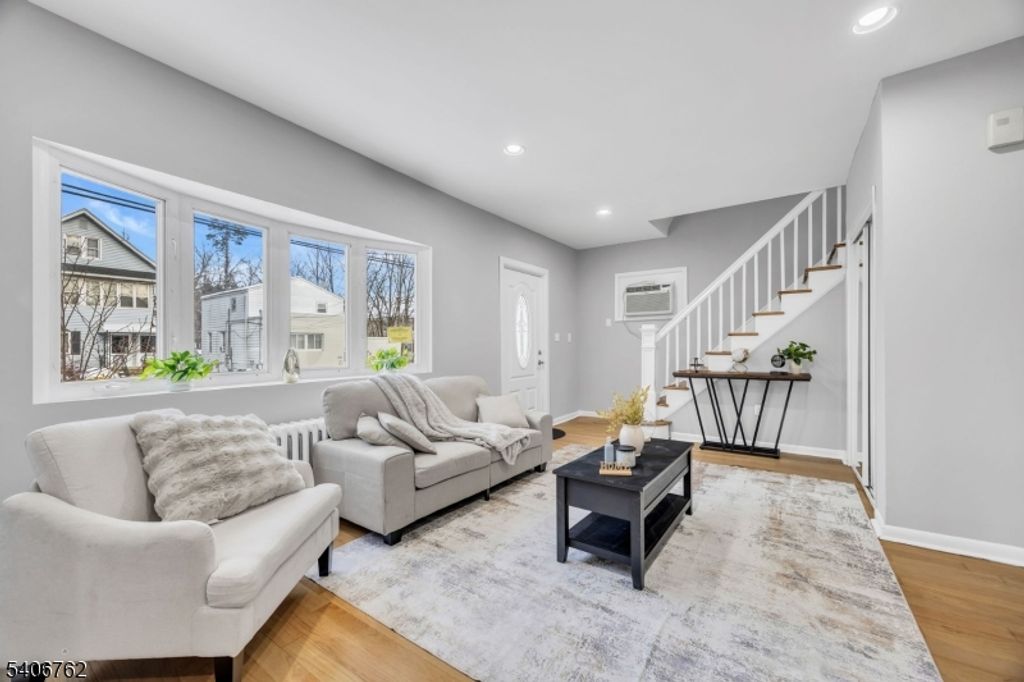 220 W Scott Ave, Rahway City, NJ 07065