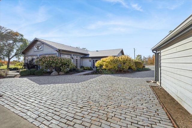 22962 S Harlem Avenue, Frankfort, IL 60423