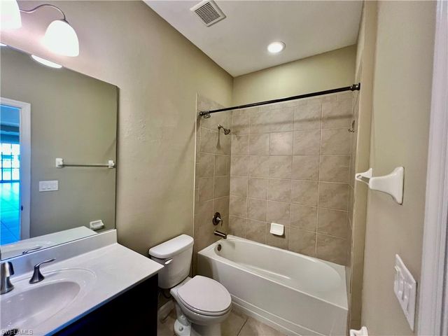 3889 Dunnster CT, Fort Myers, FL 33916
