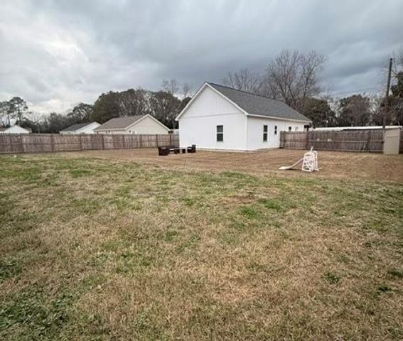 226 Loveless, Hartford, AL 36344