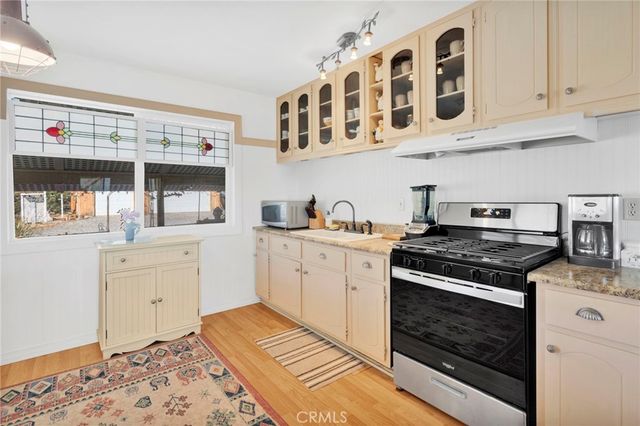 31420 Rabbit Springs Lane, Lucerne Valley, CA 92356