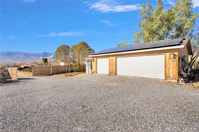 31420 Rabbit Springs Lane, Lucerne Valley, CA 92356