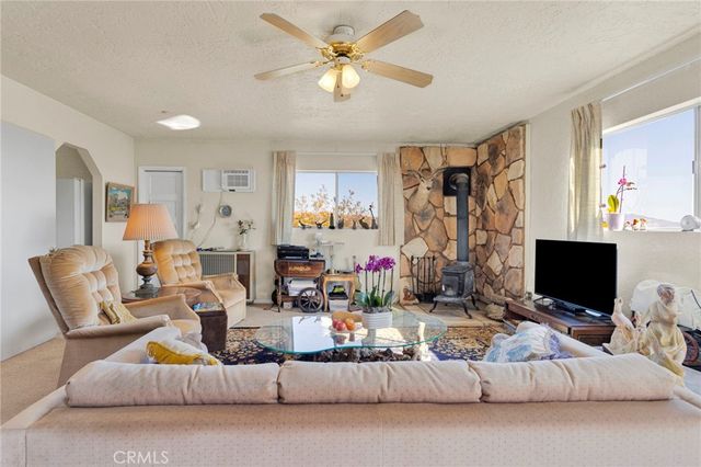 31420 Rabbit Springs Lane, Lucerne Valley, CA 92356