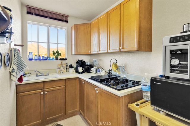 31420 Rabbit Springs Lane, Lucerne Valley, CA 92356