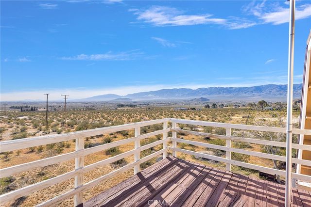 31420 Rabbit Springs Lane, Lucerne Valley, CA 92356