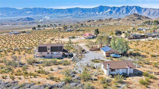 31420 Rabbit Springs Lane, Lucerne Valley, CA 92356