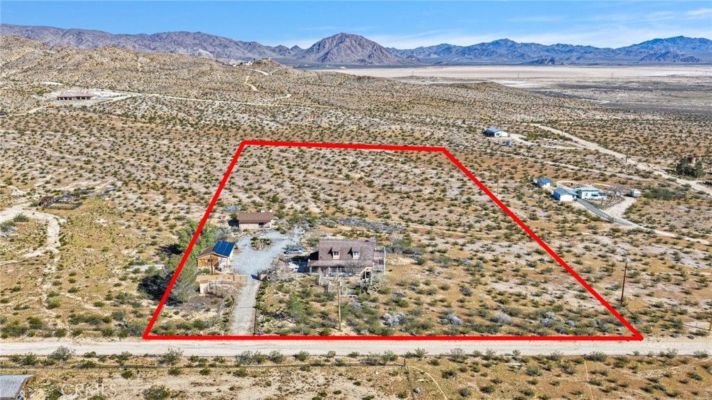 Image 1 of property listing at 31420 Rabbit Springs Lane, Lucerne Valley, CA 92356