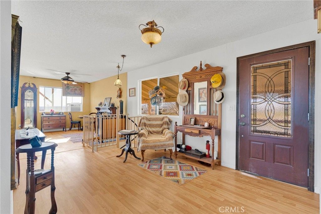 Image 11 of property listing at 31420 Rabbit Springs Lane, Lucerne Valley, CA 92356