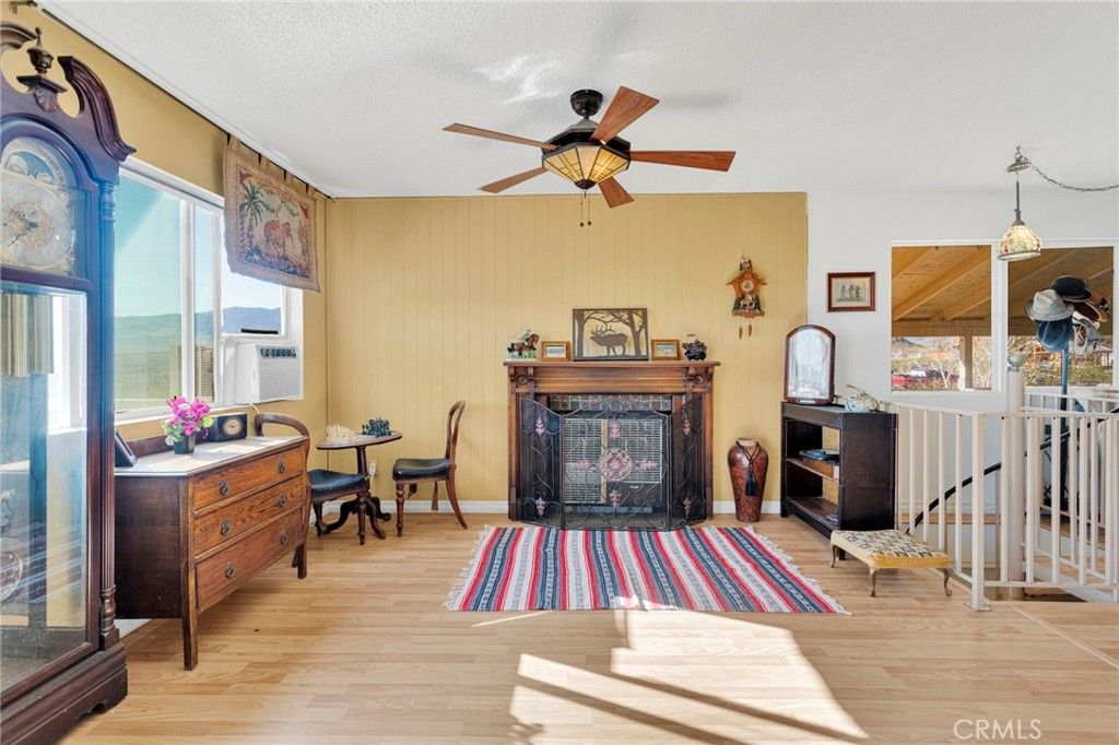 Image 13 of property listing at 31420 Rabbit Springs Lane, Lucerne Valley, CA 92356