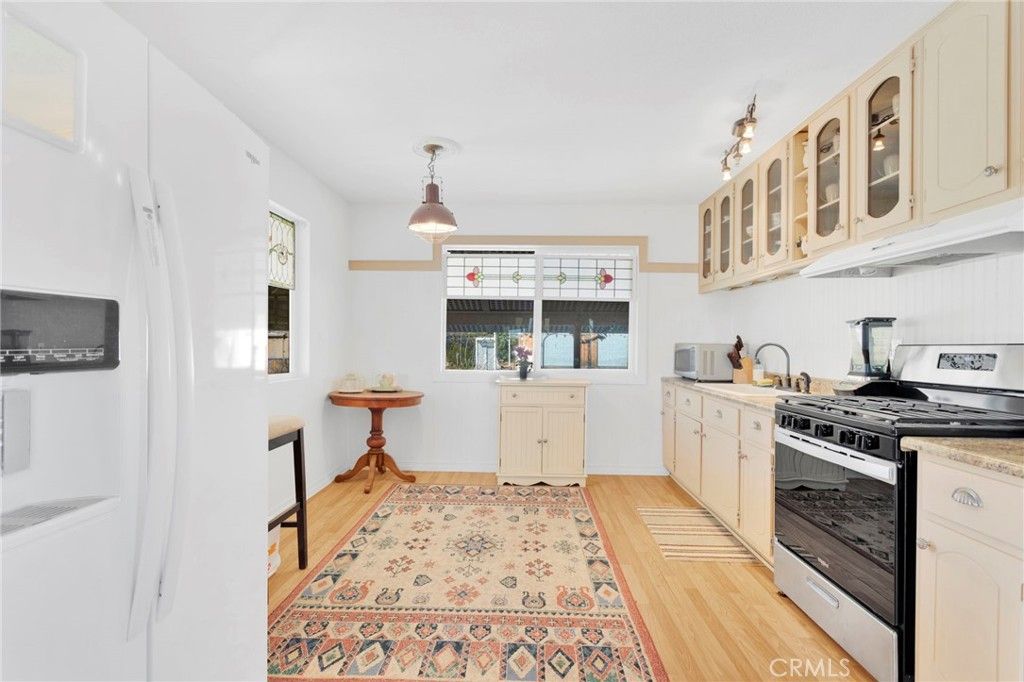 Image 17 of property listing at 31420 Rabbit Springs Lane, Lucerne Valley, CA 92356