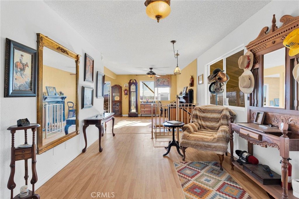 Image 5 of property listing at 31420 Rabbit Springs Lane, Lucerne Valley, CA 92356