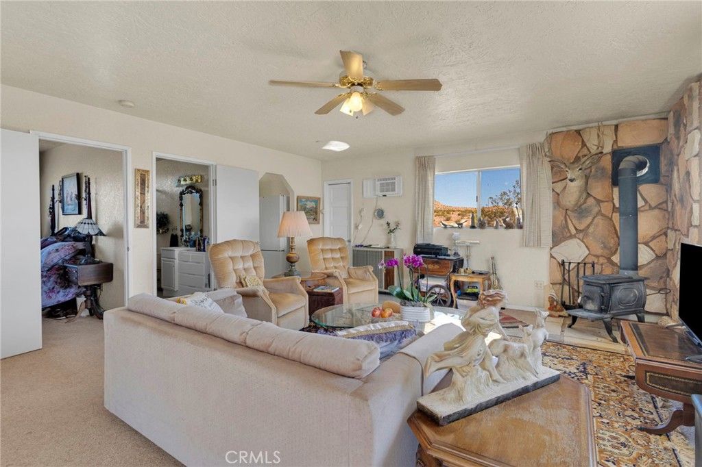 Image 53 of property listing at 31420 Rabbit Springs Lane, Lucerne Valley, CA 92356