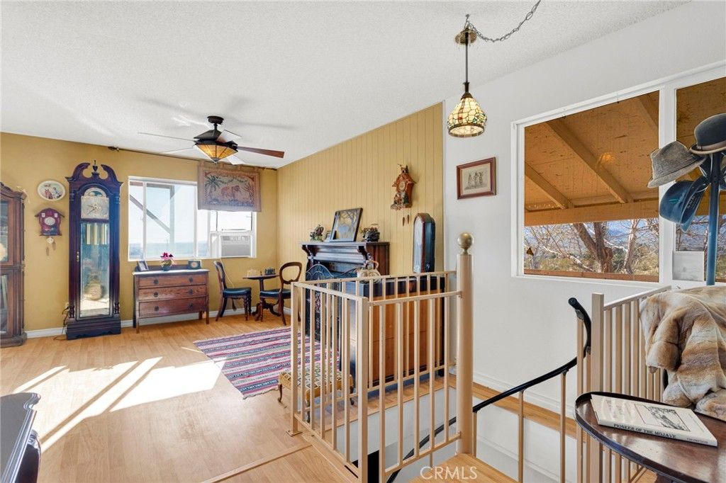 Image 6 of property listing at 31420 Rabbit Springs Lane, Lucerne Valley, CA 92356