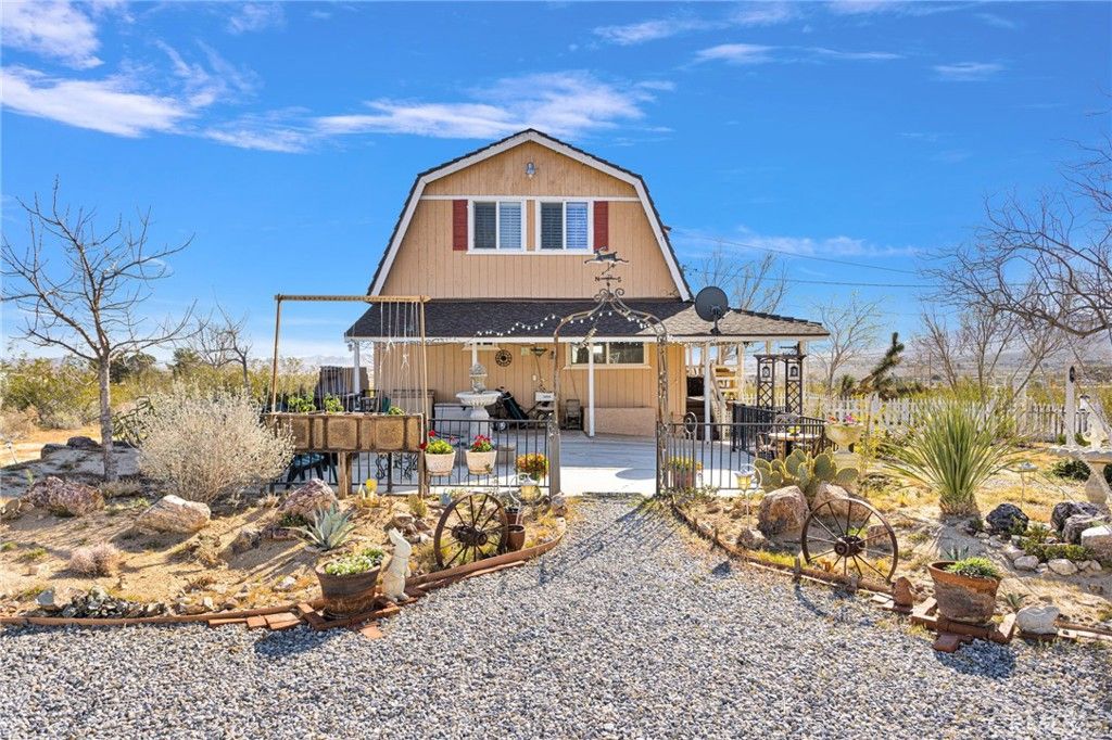 Image 65 of property listing at 31420 Rabbit Springs Lane, Lucerne Valley, CA 92356