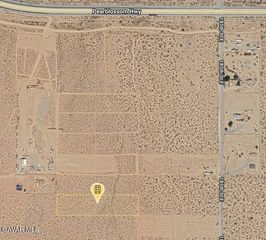183rd St E / Avenue W5, Llano, CA 93544