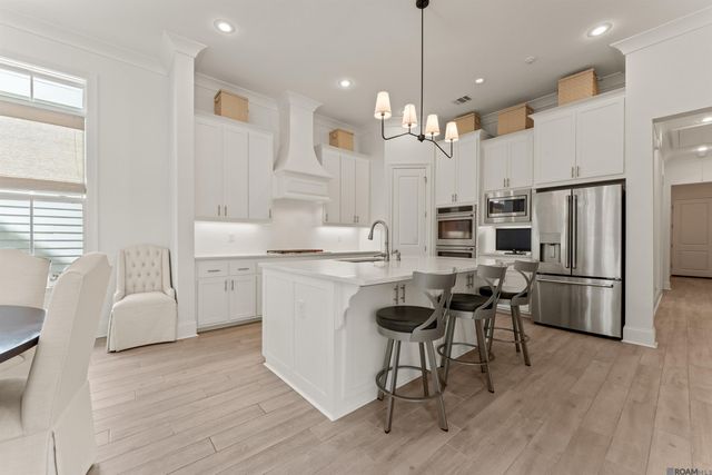 5329 Mimosa St, Baton Rouge, LA 70808