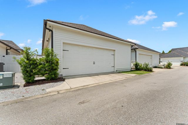 5329 Mimosa St, Baton Rouge, LA 70808