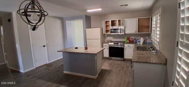 3207 W SAINT KATERI Drive, Phoenix, AZ 85041