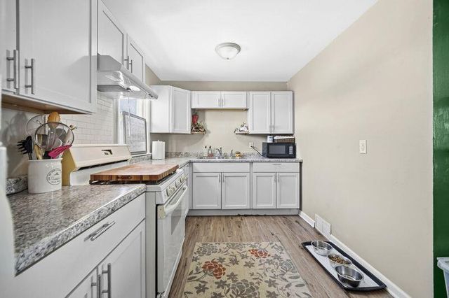 3979 Howard Street, Hobart, IN 46342