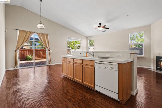 909 Sawyer Way, Brentwood, CA 94513