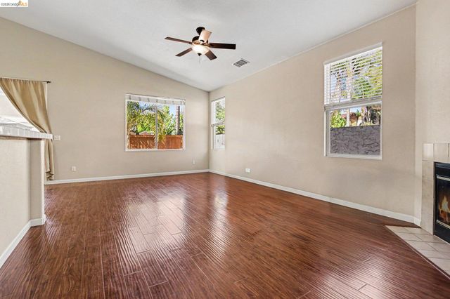 909 Sawyer Way, Brentwood, CA 94513