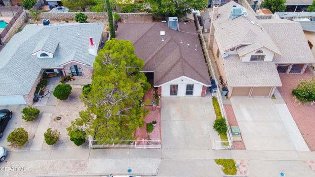 11737 ROGER CHAFFEE Lane, El Paso, TX 79936