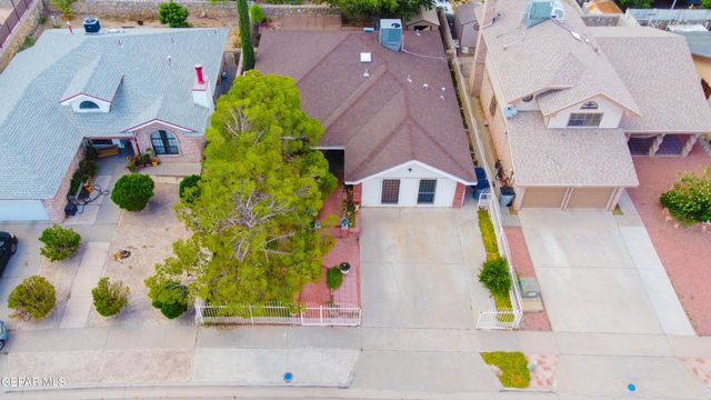 11737 ROGER CHAFFEE Lane, El Paso, TX 79936